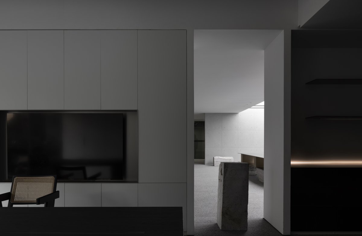 YINJISPACE Explores Life Aesthetics Through a Media Lens, Blending Art ...