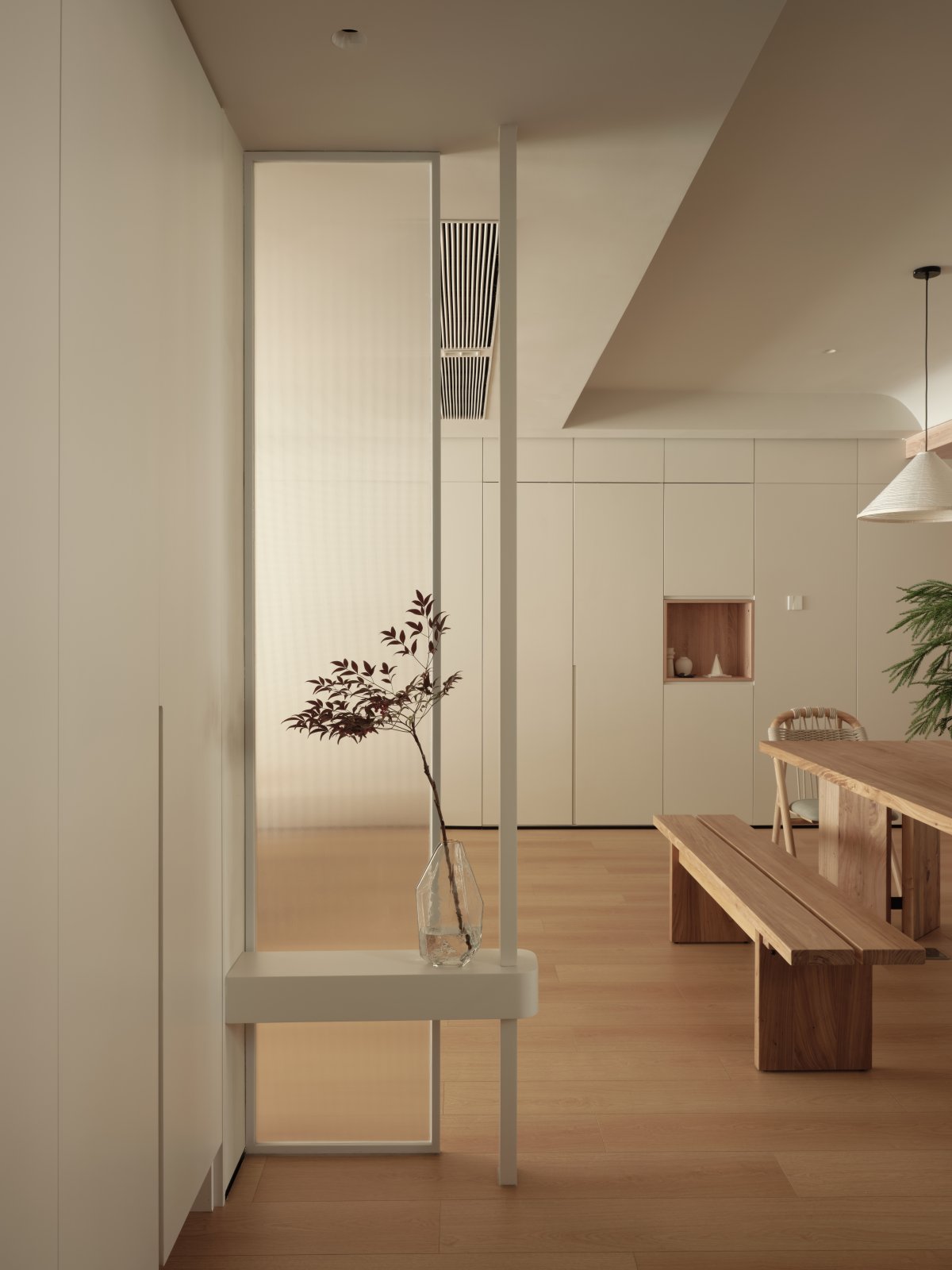 YINJISPACE Explores Life Aesthetics Through a Media Lens, Blending Art ...