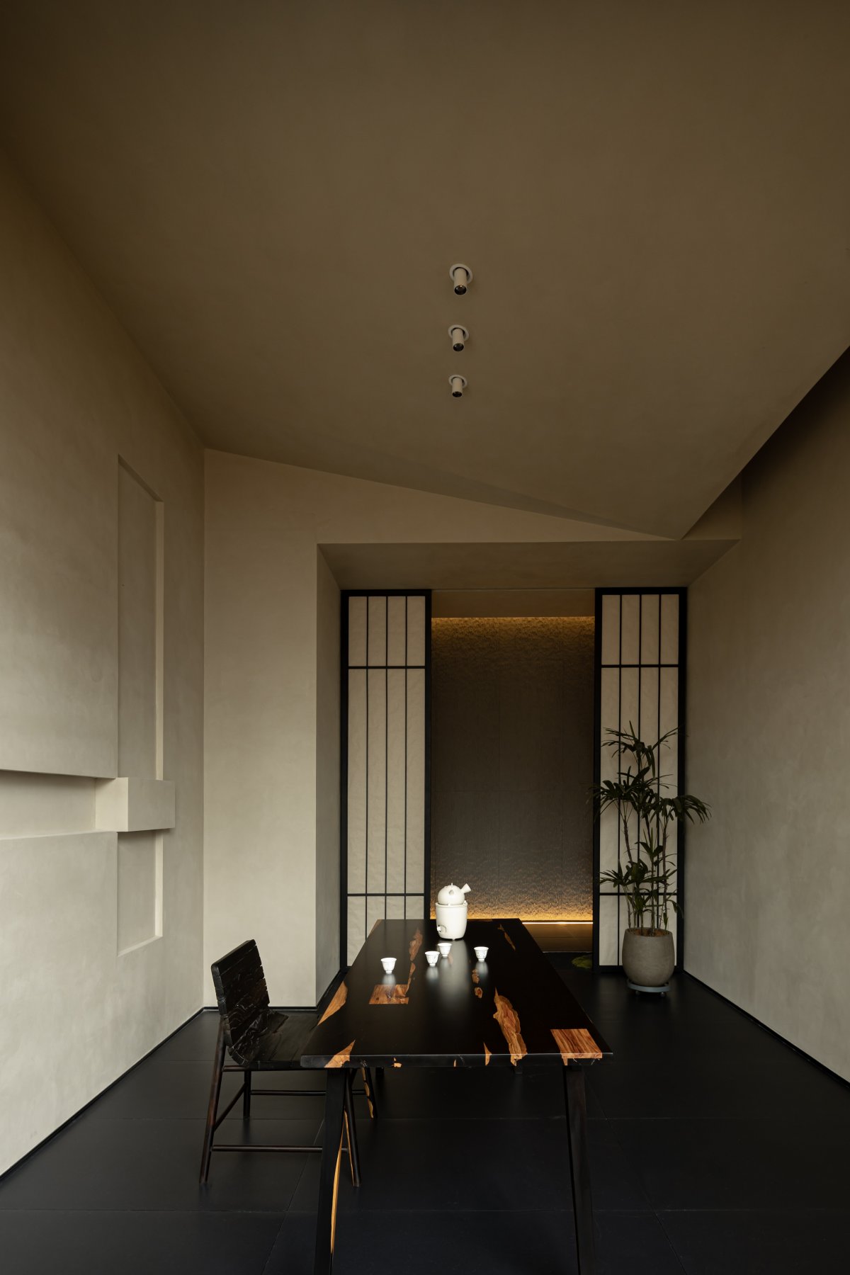 YINJISPACE Explores Life Aesthetics Through a Media Lens, Blending Art ...