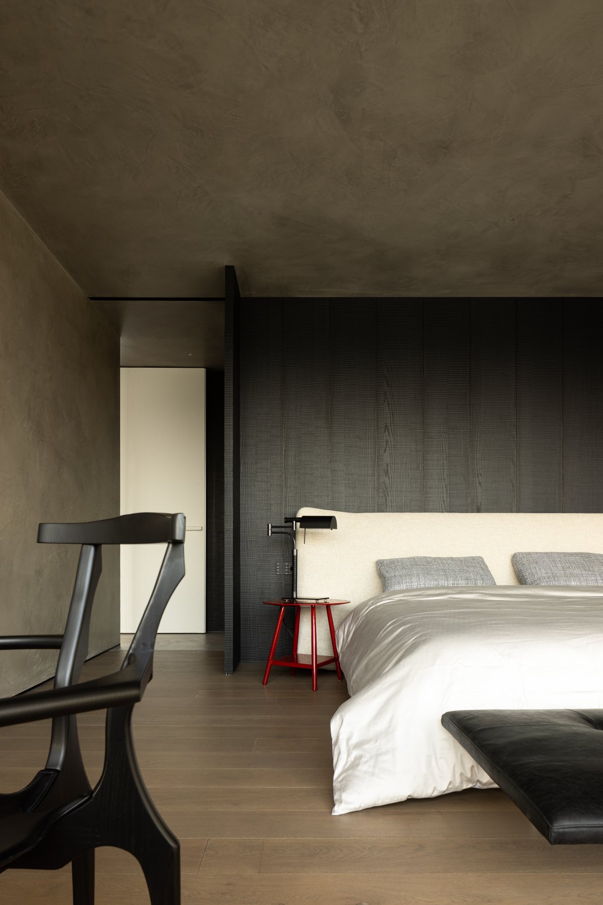 YINJISPACE Explores Life Aesthetics Through a Media Lens, Blending Art ...