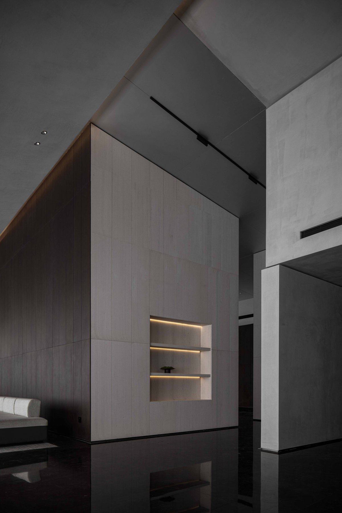 YINJISPACE Explores Life Aesthetics Through a Media Lens, Blending Art ...