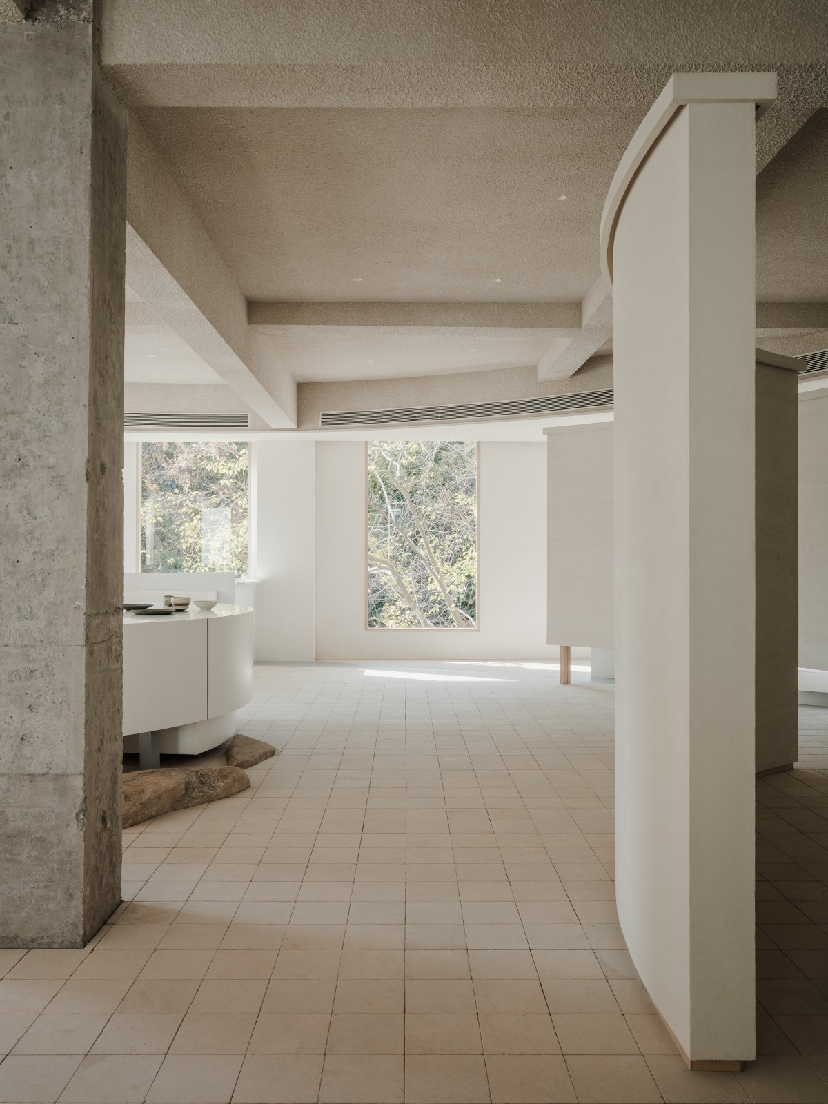 YINJISPACE Explores Life Aesthetics Through a Media Lens, Blending Art ...