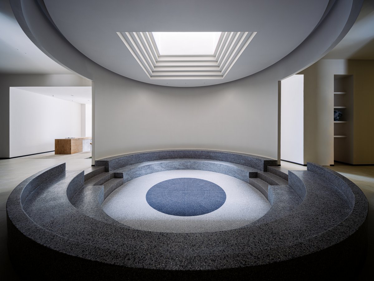 YINJISPACE Explores Life Aesthetics Through a Media Lens, Blending Art ...