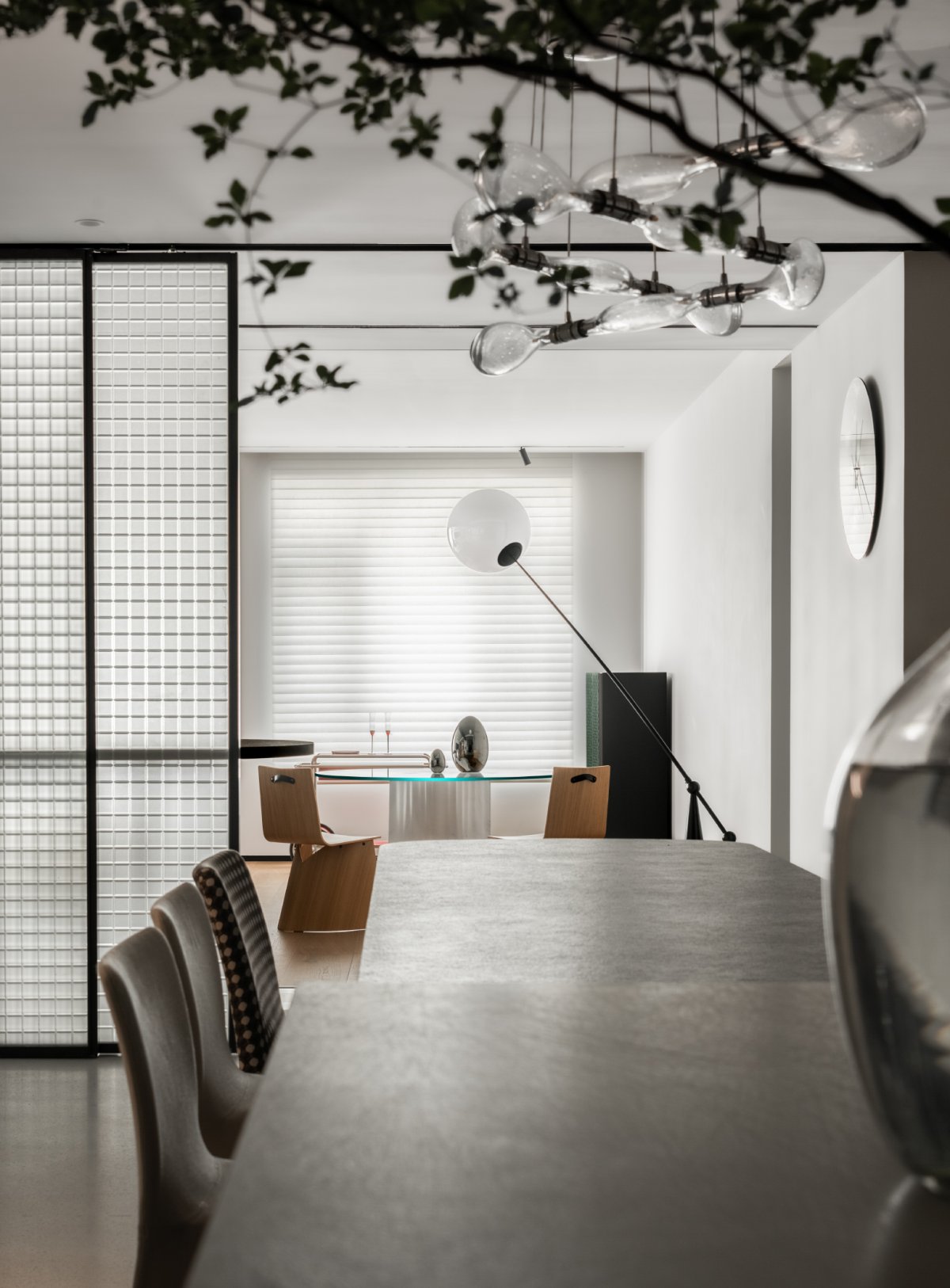 YINJISPACE Explores Life Aesthetics Through a Media Lens, Blending Art ...