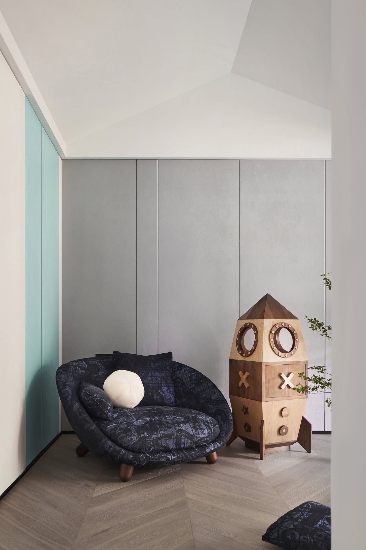 YINJISPACE Explores Life Aesthetics Through a Media Lens, Blending Art ...