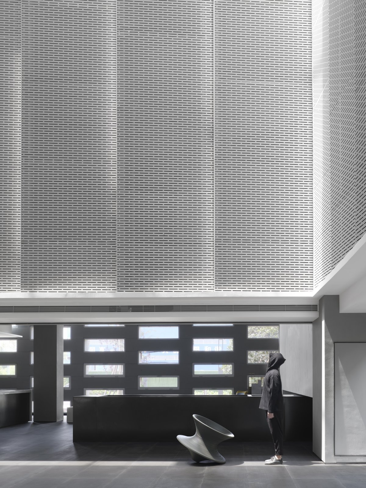 YINJISPACE Explores Life Aesthetics Through a Media Lens, Blending Art ...