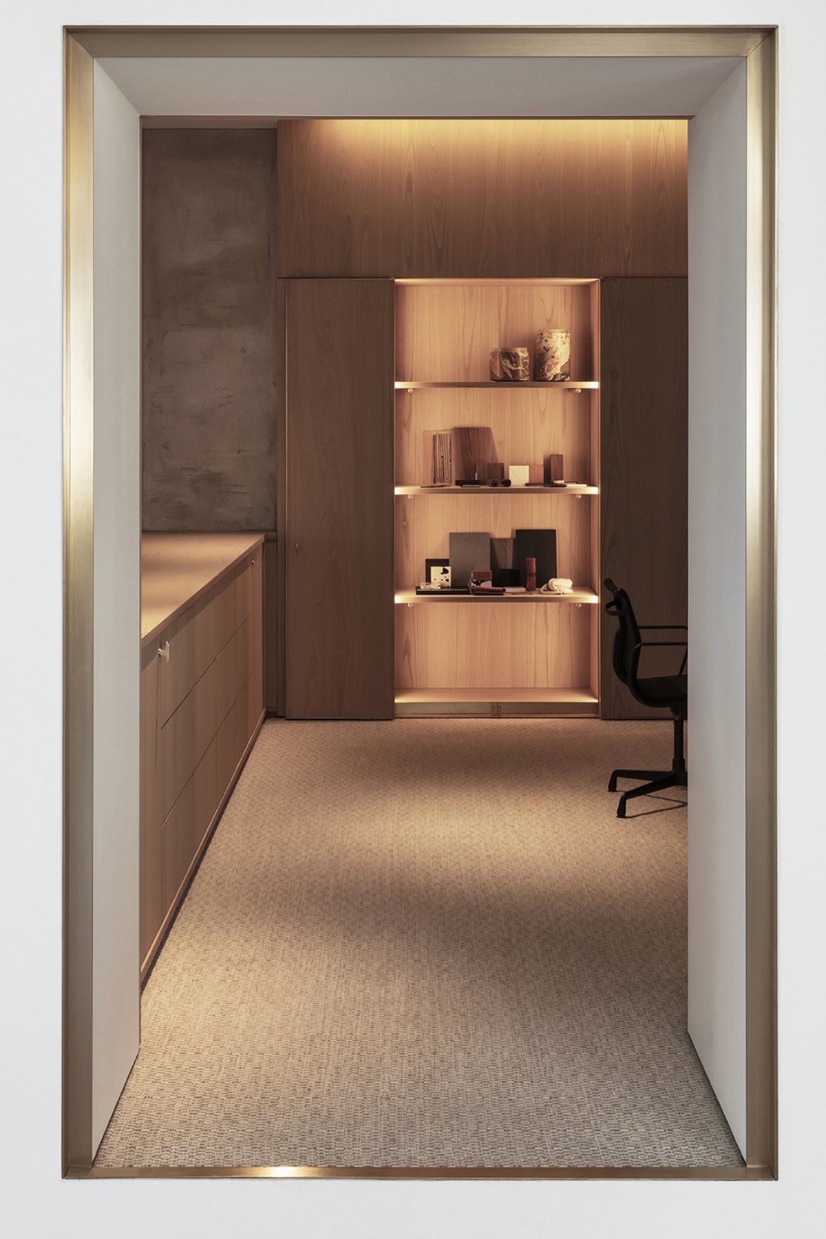 YINJISPACE Explores Life Aesthetics Through a Media Lens, Blending Art ...