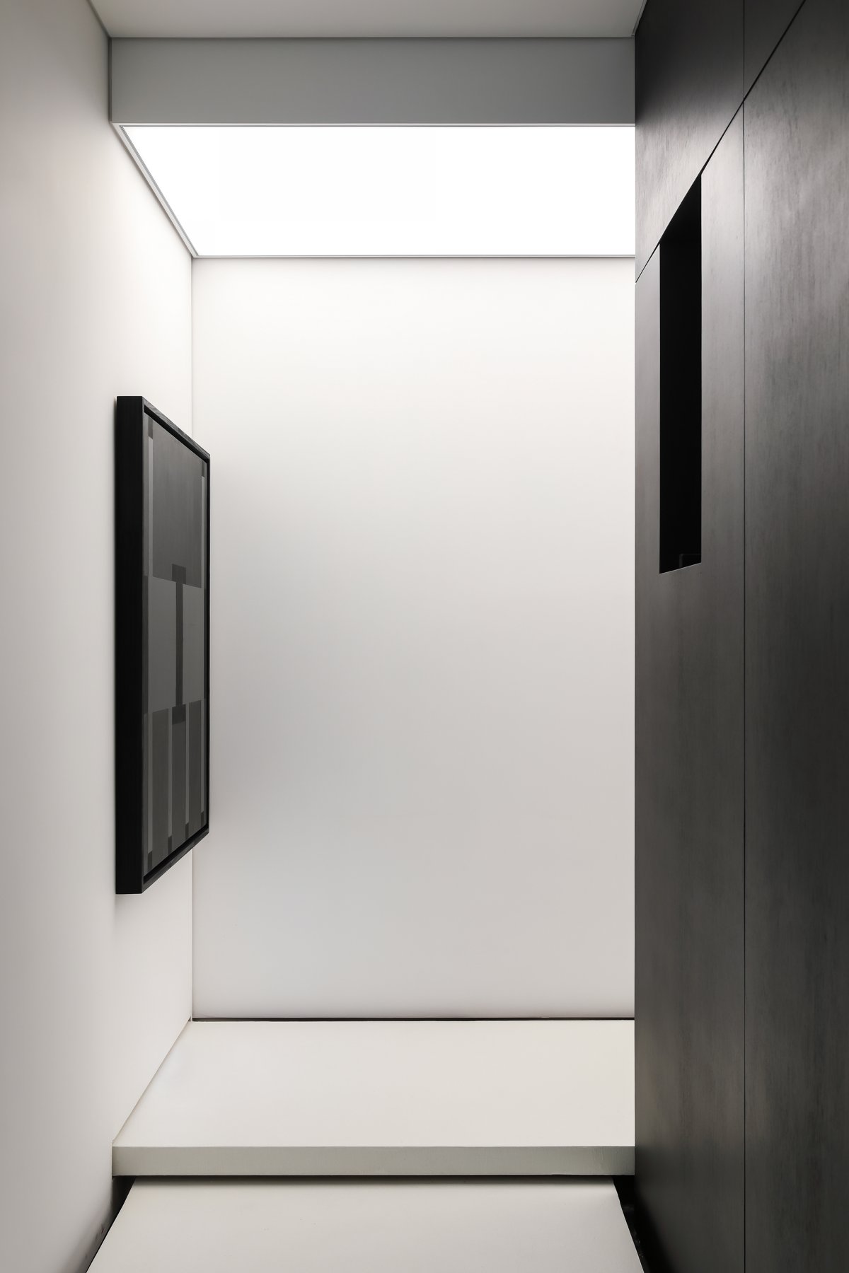 YINJISPACE Explores Life Aesthetics Through a Media Lens, Blending Art ...