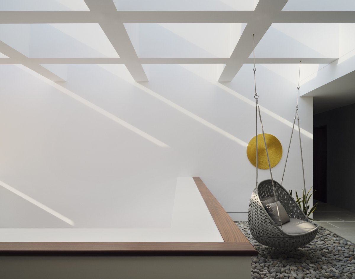 YINJISPACE Explores Life Aesthetics Through a Media Lens, Blending Art ...